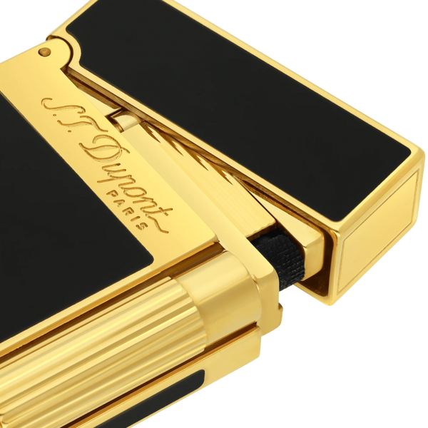 S.T DUPONT ligne 2Lacquered lighterblack