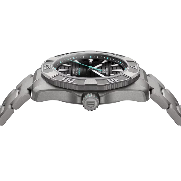 TAG Heuer Aquaracer Professional 200 SolargraphSolar Quartz, 40 mm, Titanium