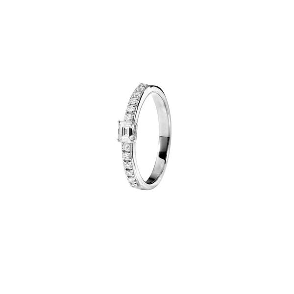 White Gold Diamond Ring 54