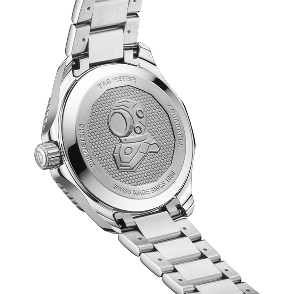 TAG HEUER AQUARACERPROFESSIONAL 300 DATEAutomatic, 42 mm, Steel