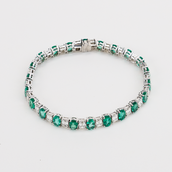 Platinum Bracelet with Diamonds & Emeralds