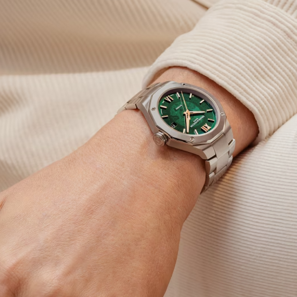 Baume et Mercier Riviera 10770Automatic watch, date display - 39mm