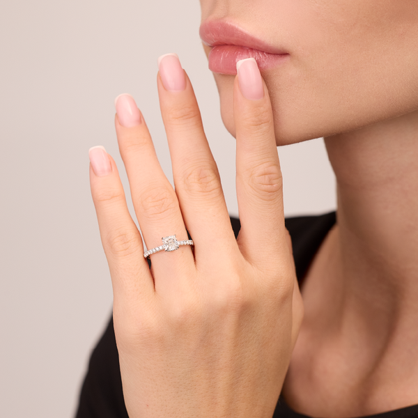 White Gold Diamond Ring 54