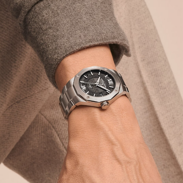 Riviera 10702           AUTOMATIC WATCH, DATE DISPLAY - 42MM